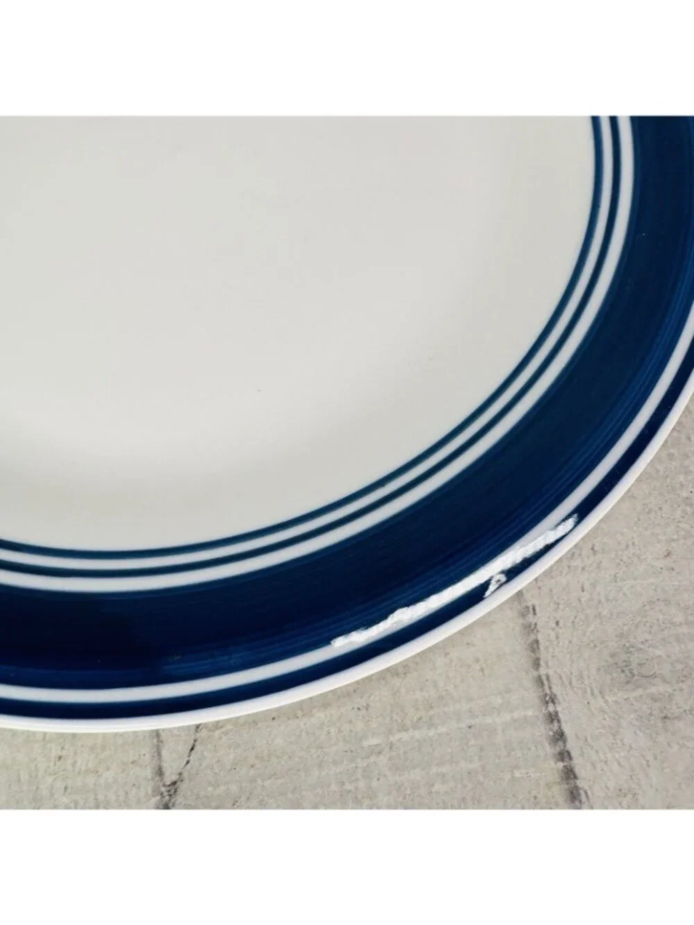 Mainstays CASUAL BANDED ROYAL BLUE Rings Stoneware White Dinner Plates Set of 4